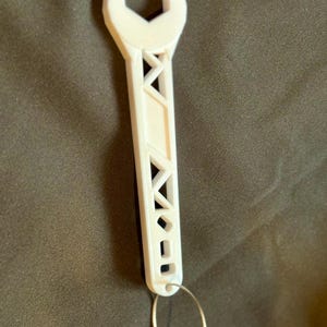 oxygen wrench main and portable