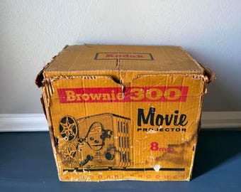 Vintage 1950s Kodak Brownie 300 8mm Movie Projector for parts or display