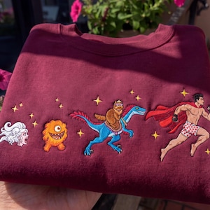 Embroidered Dungeon Crawler Carl Shirt, Princess Donut Mongo Samantha Sir Rendelgore LitRPG Fantasy Fan Gift Apparel Tee imagem 3
