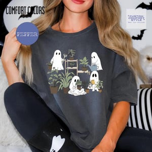 Ghost Plant Shirt Comfort Colors Plant Lover Halloween T-Shirt, Cute Spooky Plant Lady Halloween Shirt, Halloween Gift for Plant Lovers Tees