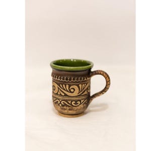 Handgjord keramikmugg 300ml med ornament | Grönglaserad kaffe- eller temugg | Ukrainsk keramikmugg för drycker