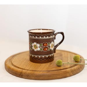 Ręcznie robiony ceramiczny kubek 280 ml – ukraińska ceramika | Wzór kwiatu wiśni | Gliniany kubek malowany ręcznie