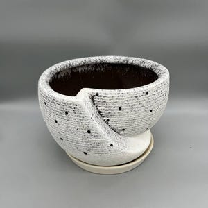 Modern Sculptural Ceramic Planter Pot with Saucer 3,5L | Handmade Textured White Pot with Black Dots | Unique Clay Pot for Indoor