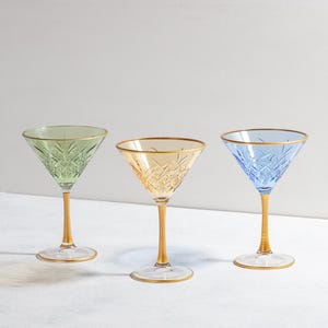 Vintage Crystal Martini Glas mit Goldrand, Boho Alkohol Glas Set, farbiges Margarita Set, Bundle Martini Glas, bunte Glaswaren