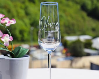 Custom Champagne Flute, Personalized Flutes, Engraved Champagne Flutes, Bridesmaid Flutes, Name Glasses, Wedding Gift, Mr and Mrs Gifts