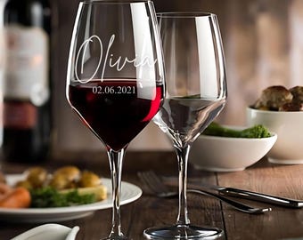 Verre à vin gravé personnalisé, cadeau de mariage personnalisé