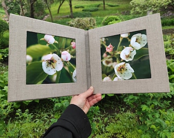Fabric matted linen photo display for 6x6" photos, picture display