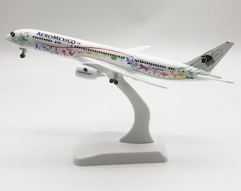 AeroMexico Quetzalcóatl B787 model (1:200)