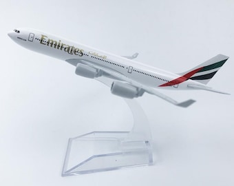 Fly Emirates A340 model (1:400)
