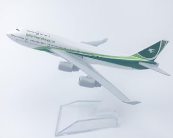Iraq Airways B747 model (1:400)