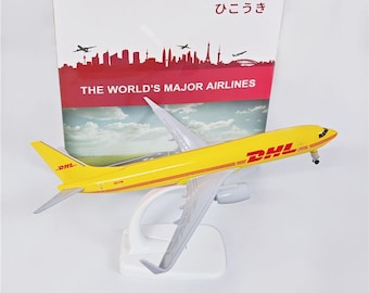 DHL Cargo B737 model (1:200)