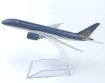 Vietnam Airlines B787 model (1:400)