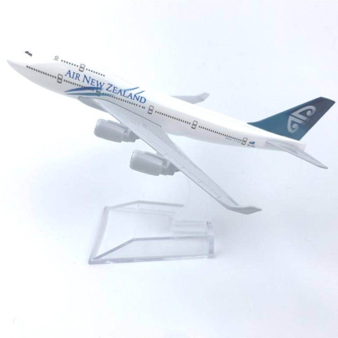 New Zealand B747 Model (1:400) - Etsy