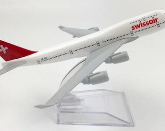 SWISS International Air Lines B747 model (1:400)