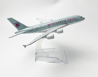 Qatar Airways A380 model (1:400)