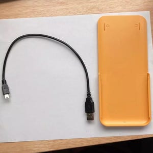 Texas Instruments TI-84 Plus CE Taschenrechnerhülle und Kabel nur getestet