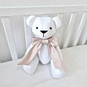 Personalisiertes Taufgeschenk, Memory Bear, personalisiertes Babygeschenk, personalisiertes Kissen, Patinschaftsgeschenk, personalisiertes Namenskissen
