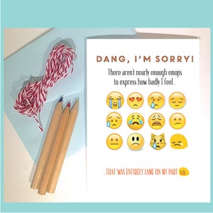 Sorry wenskaart. Emoji-verontschuldigingskaart. Het spijt me Notitiekaart. Emoji Sorry-kaart. Het spijt me kaart. Grappige verontschuldigingskaart. Sorry-emojikaart.