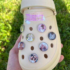 カスタムフォトシューチャーム - 靴用のパーソナライズされた写真ボタン