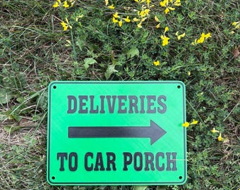 Letrero de entrega en el porche con flecha direccional. Entrega de paquetes. Verde vibrante con letras negras. Alta visibilidad. Para interiores y exteriores.