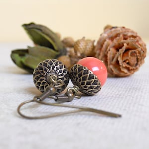 Free Shipping Acorn Earrings, Drop Earrings, Dangle earrings, Vintage Acorn,  Orange pearls