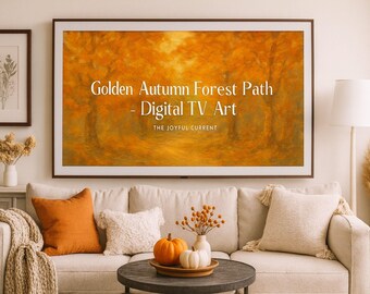 Peut inclure: Une œuvre d'art numérique encadrée, intitulée "Golden Autumn Forest Path", est accrochée au-dessus d'un canapé beige avec des coussins orange et blancs. Une petite table contient des citrouilles et un vase de baies. La pièce est décorée dans des couleurs chaudes d'automne.