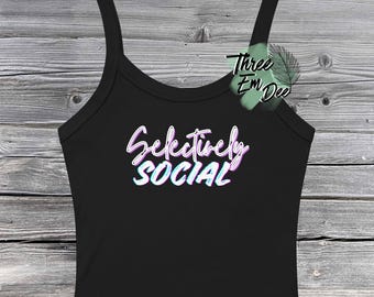 Top corto para mujer con estampado DTG, de tendencia y con cita social selectiva