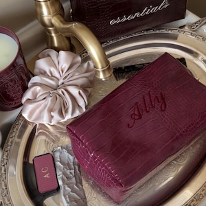 Croc Vegan Leather Embroidered Makeup Bag: Personalized Cosmetic Bag