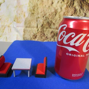 1950s Diner Booth Set – Retro Restaurant Miniature, 1:32 Scale Diorama Accessory