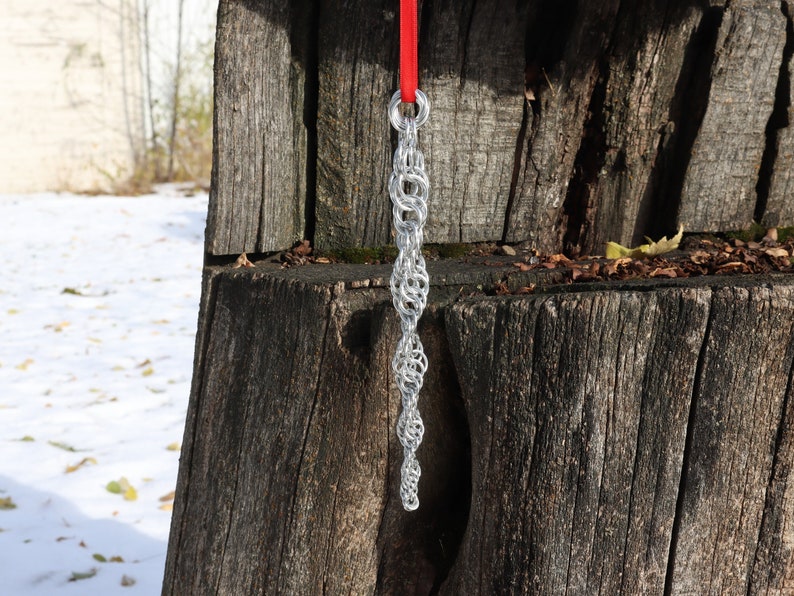 Chainmail Icicle Ornament Tutorial - Beginner Winter Home Décor Craft ...