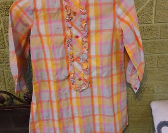Jeune fille, Vintage, robe col montant, manches longues