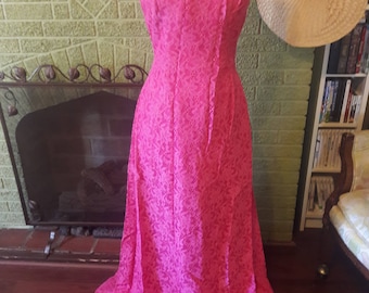 Robe de soirée dentelle rose Vintage, «Ann Vogue Shoppe»