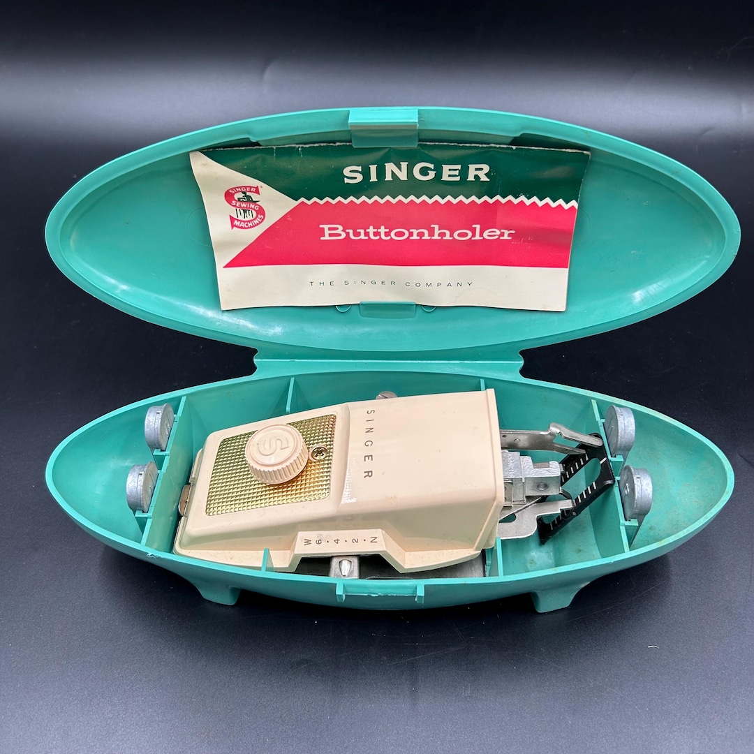 Vintage Singer Buttonholer Attachment Kit With Green Case Templates ...