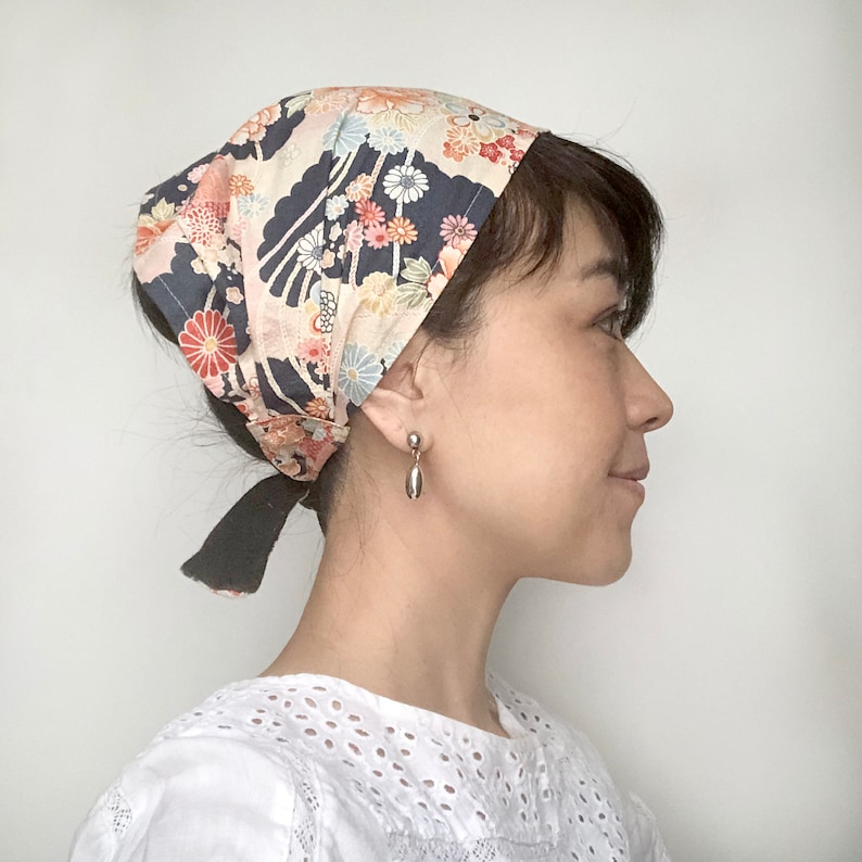 Japanese fabric Head scarf, Ribbon head wrap, Peach Navy Floral head wrap, Beach headband, kerchief, Hair loss Head scarf, head Accessory image 4