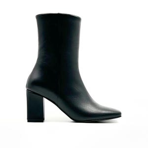 Handmade Black Leather High Heel Boots – Pointed Toe & 8 cm Block Heel