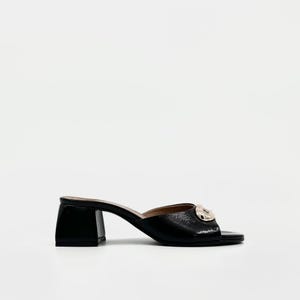 Black Crinkled Patent Leather Mules – Gold-Tone Buckle & 5cm Heel