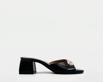 Black Crinkled Patent Leather Mules – Gold-Tone Buckle & 5cm Heel
