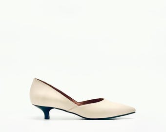 Beige Leather Kitten Heel Pumps – Timeless Elegance in Minimal Form