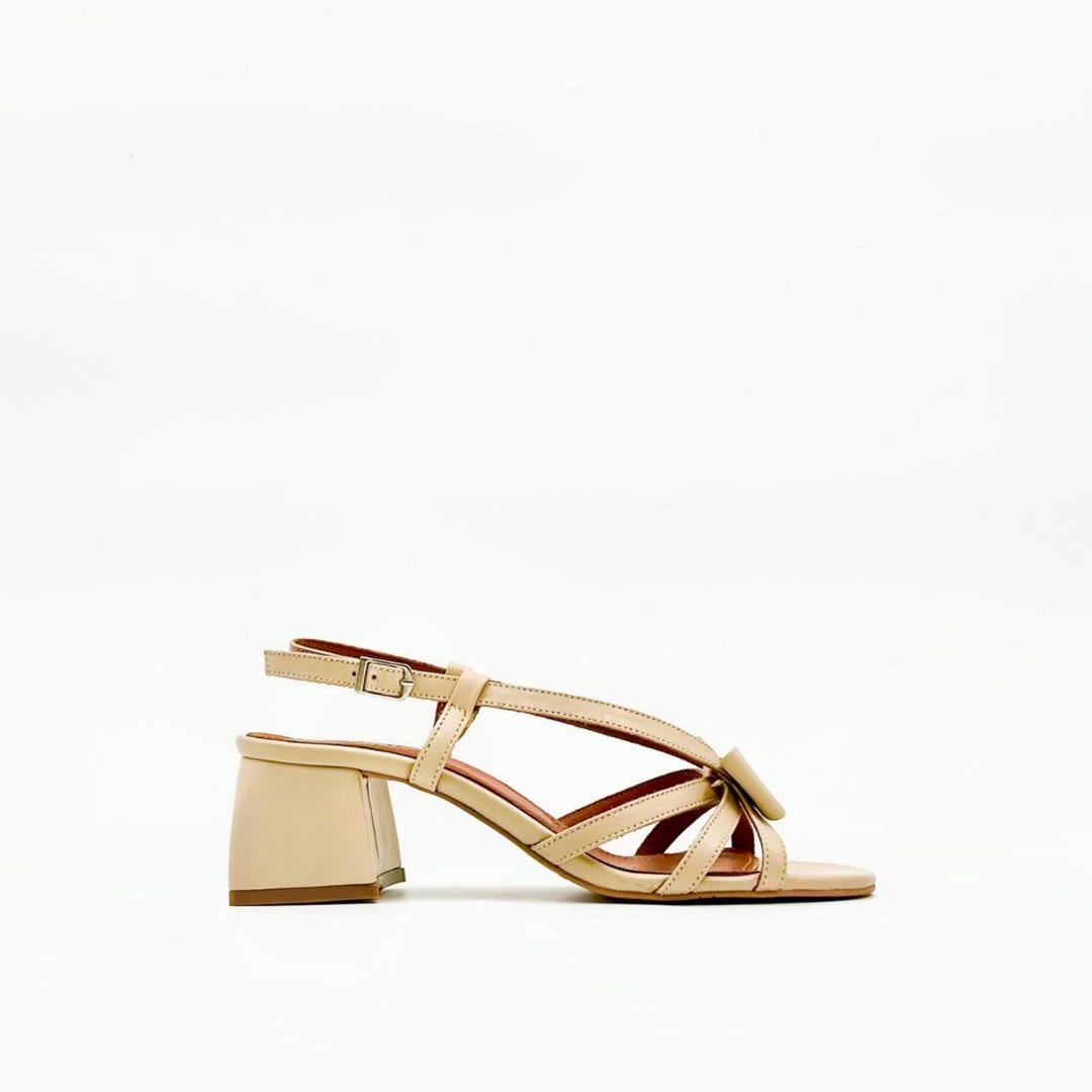 HIGH HEEL SANDAL WITH BOW IN BEIGE LAMBSKIN
