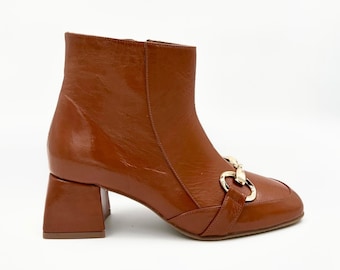 Elegantes Botines de Cuero Color Coñac – Sofisticados & Atemporales