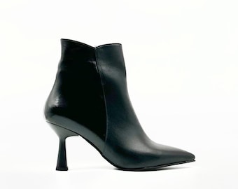 Handmade Black Leather Ankle Boots – Pointed Toe & 7 cm Heel