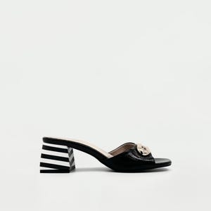 Black & White Crinkled Patent Leather Heeled Mules – Bold Contrast with 5cm Striped Heel