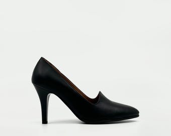 Black Leather Pumps – Timeless Elegance with 9cm High Heel