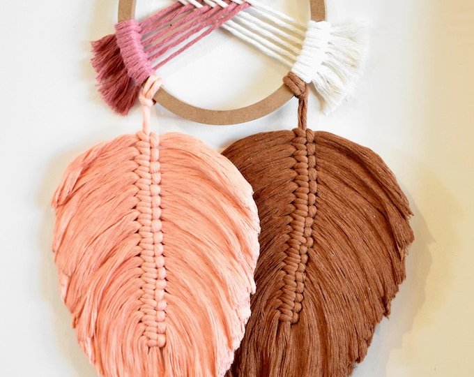 Aro de mdf decorado con hojas grandes de Macramé, adorno de pared hecho con macrame, decoración del hogar, estilo boho.
