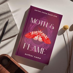 Moth Pink Fantasy okładka ebooka - Edytowalny szablon Canva, Natychmiastowe pobieranie, Okładka książki KDP, Okładka ebooka do samodzielnego publikowania, Romantyczna fantastyka