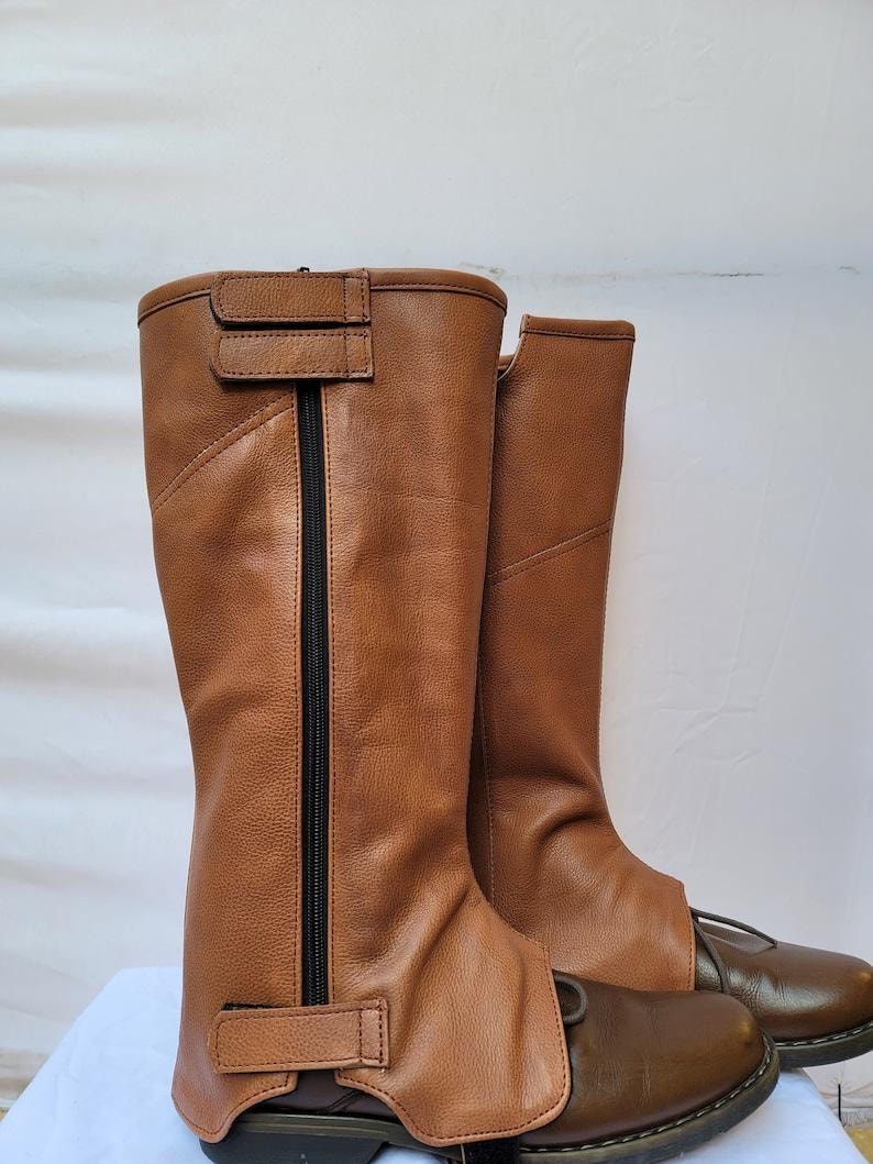 Cubrebotas de cuero inspirado en Boba Fett - Disfraz de cosplay de Mandalorian imagen 1