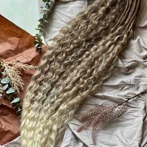 Handmade Curly Synthetic Dreadlock Extensions , dreaded curls , wavy dreads, boho curly dreads, soft lightweight dreadlocks, de ombre curls
