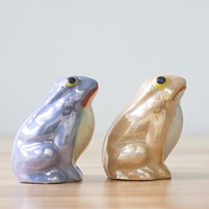 Vintage Lusterware Frog Salt And Pepper Shakers