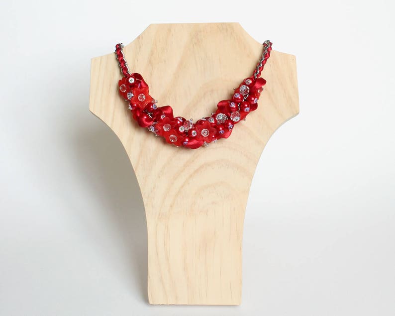 Ensemble collier et boucles d'oreilles demoiselle d'honneur à fleurs rouges image 3