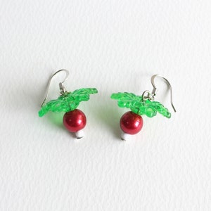 Luna's Radish Earrings image 3